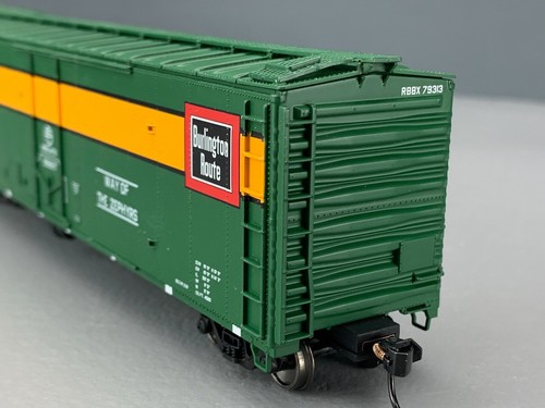 Coche de carga aislado HO Walthers Mainline 910-2805 50’ PCF CB&Q #79313 HO3907 | Zustand: Used