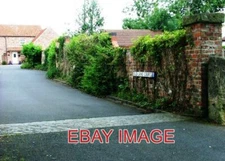 PHOTO  OLD LANE COURT COLTON 2008
