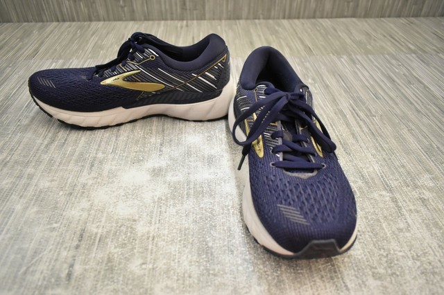 brooks adrenaline gts 19 size 7