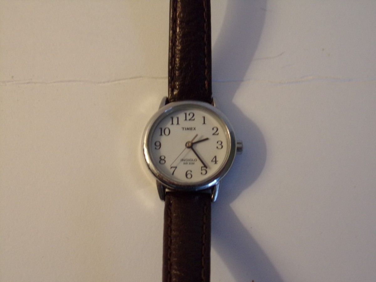 TIMEX QUARTZ INDEGLO WR 30M WATCH ORIGINAL LEATHER BAND  display picture 3
