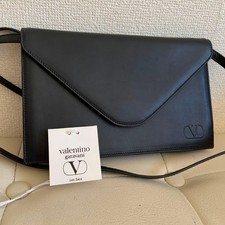 Valentino Garavani Leather Shoulder Clutch Bag Black Magnet Closure Women Japan