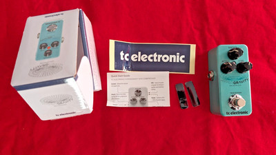 TC ELECTRONIC HYPER GRAVITY MINI KOMPRESSOR GITARREN-EFFEKTPEDAL MIT BOX