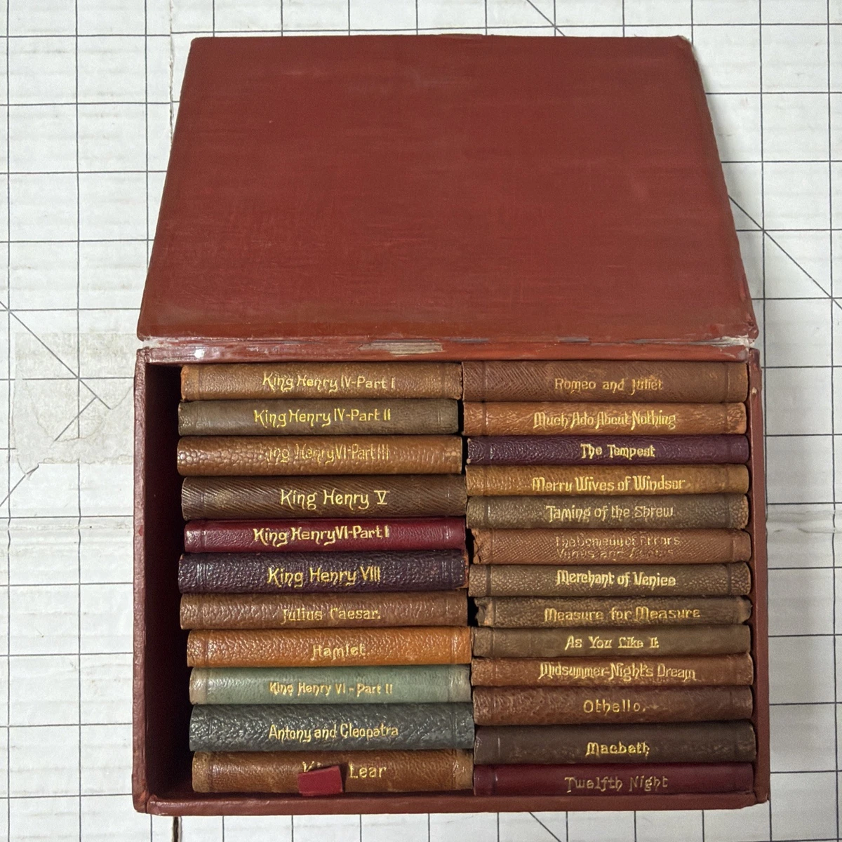 Preços baixos em William Shakespeare em miniatura de 1900-1949
