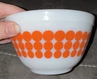 Excellent Vintage PYREX Polka Dot Orange Mixing Bowl #401  1.5 Pint Rare