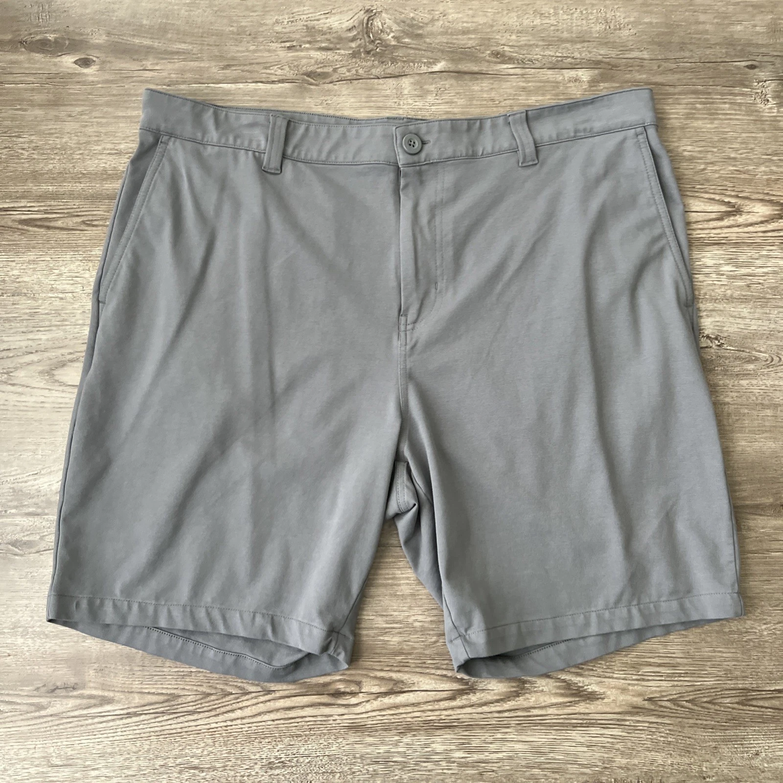 TravisMathew 8" Stretchknit Short Mens 38 Gray Golf Performance