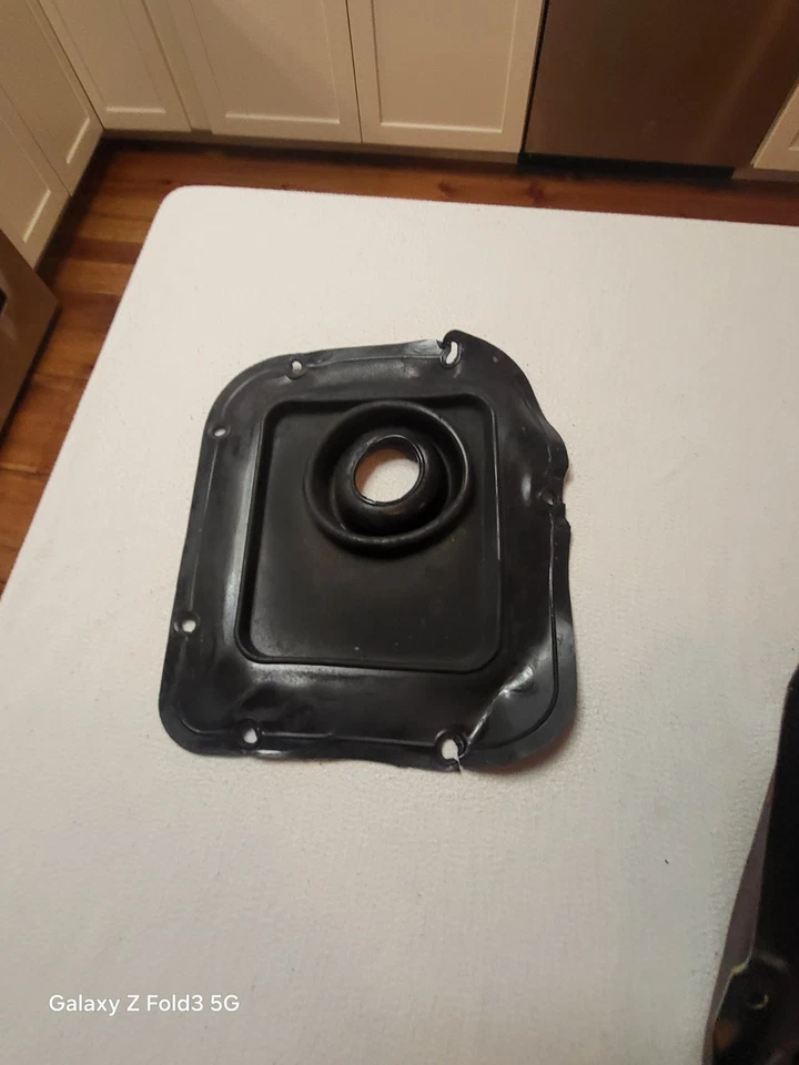 Camioneta Nissan 86-97 carrocería rígida D21 2x2 arranque de cambio manual OEM rojo granate Foto 3 de 3