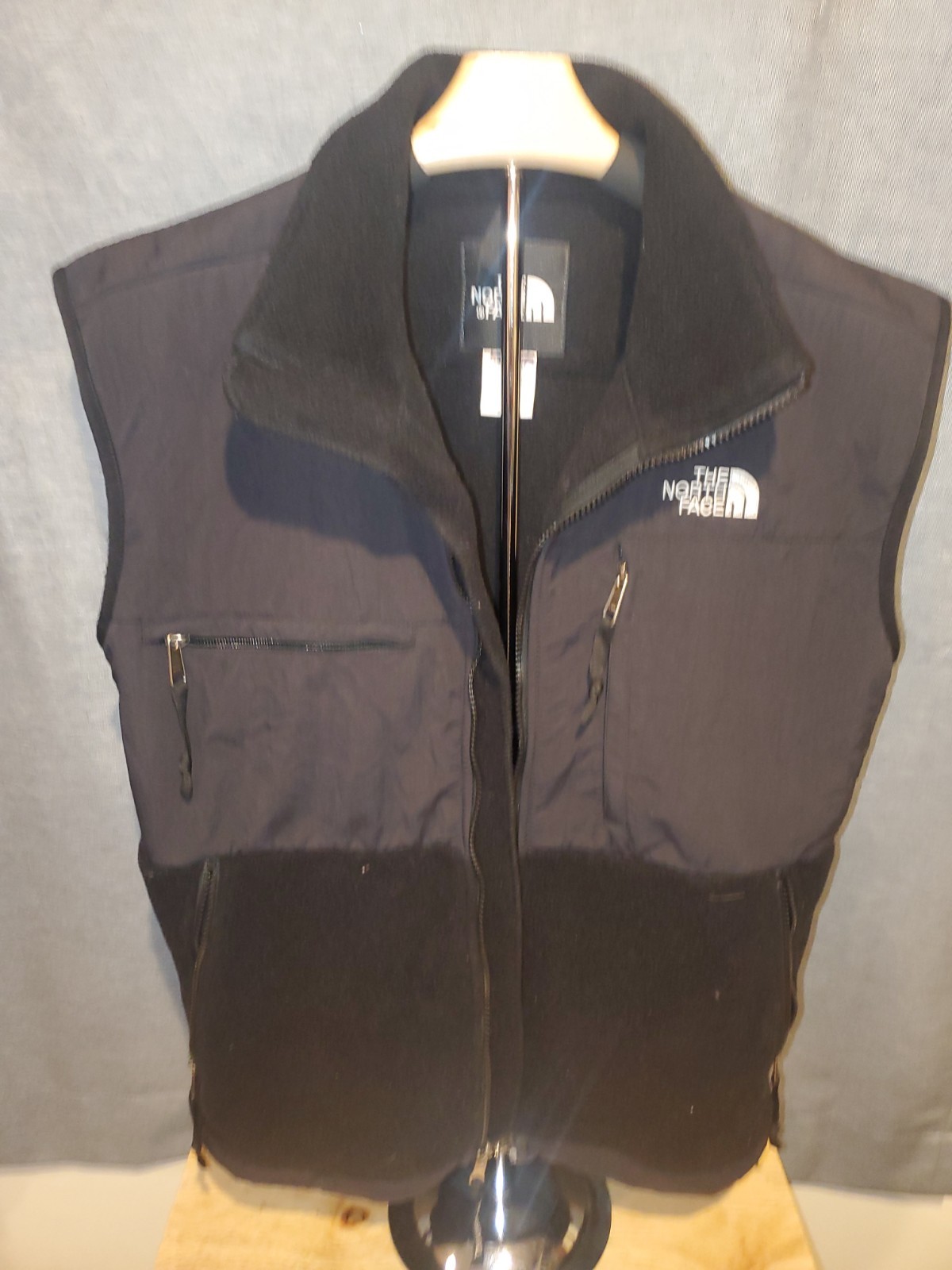 North Face Denali Vest Mens S Black Full Zip Up Fleece Outdoor Hiking Softshell thumbnail 2
