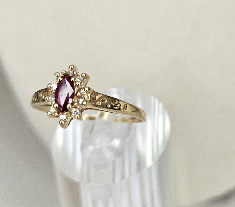 Impresionante anillo de diamantes y rubíes de oro de 14 K  Foto 4 de 4