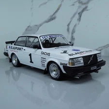 Volvo 240 #1 P. Stureson (1986) DTM – 1:18 Scale Diecast Model by IXO White