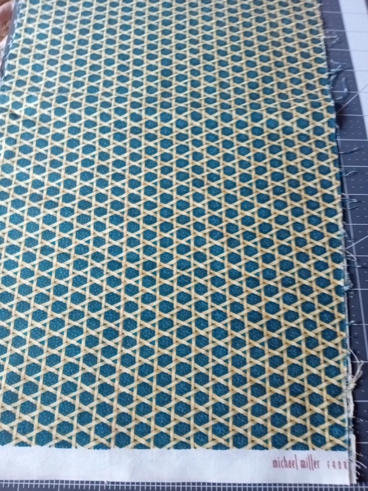 Michael Miller Fabric Green And Gold Cotton Quilt 10*42" Piece - Image 3 of 4