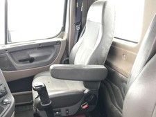 2008-2027 Freightliner Cascadia Grey Cloth And Vinyl Air Ride Seat - Used 2008-2027 Freightliner Cascadia Grey Cloth And Vinyl Air Ride Seat - Used