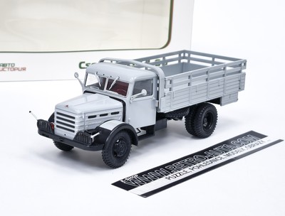 Csepel D-344 CV grau Modimio 1:43