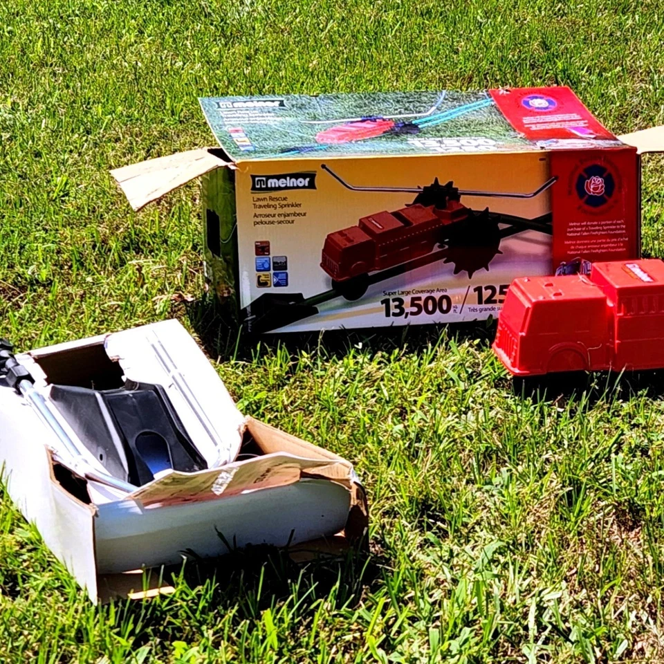 Aspersor de césped Melnor rescate viaje camión de bomberos jardín césped cuidado/mantenimiento Foto 3 de 4