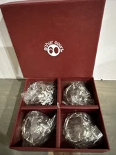 VTG ARTHUR COURT SILVER TONED METAL GRAPE LEAF NAPKIN RINGS SET OF 4 NAPKIN RING