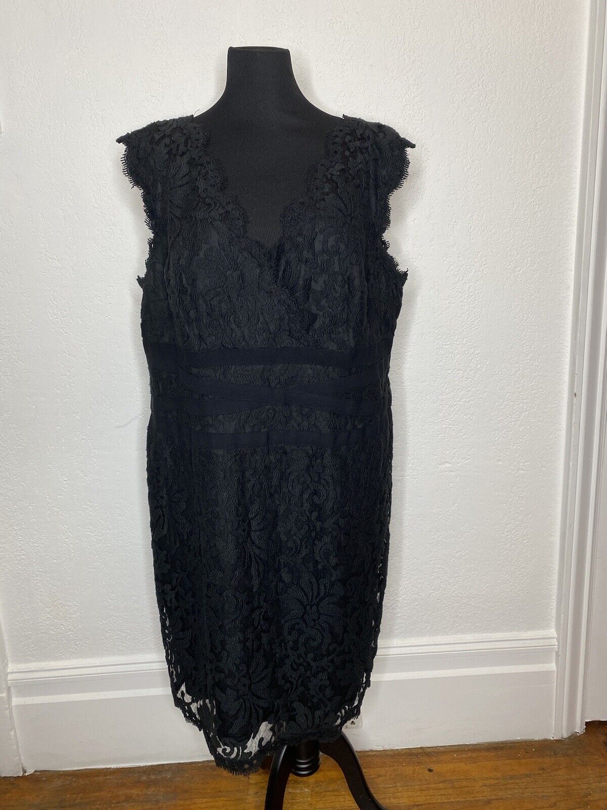 Picture 1 of 12