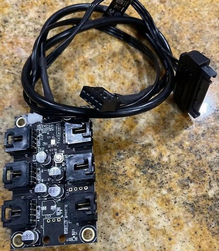 Corsair Lighting NODE Core Controller For Corsair iCUE RGB Smart Case Fans - Photo 2/3