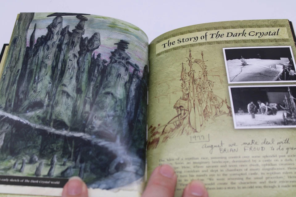 Jim Henson's The Dark Crystal 1982 (Blu-ray Sony 2018) Digibook - Region A Foto 4 de 4