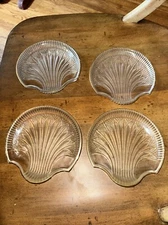 Exquisite Shell Toyo Glass Shell  Trinket Plates Gold Trim Vintage Set  Of 4 MCM