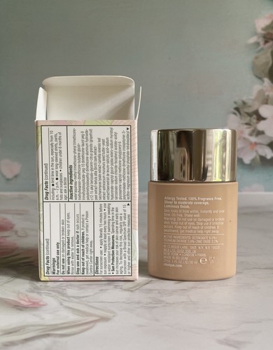 Clinique Even Better Glow Light Reflecting Makeup CN10 ALABASTER 1.0oz/30ml, NIB - Picture 2 of 3