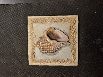 KATE MCROSTIE SHELL PLAQUE!    e3148UXX