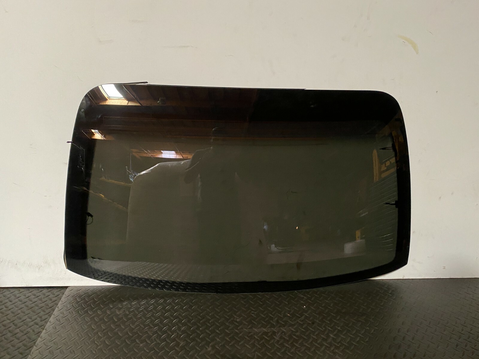 REAR WINDSHIELD WINDOW GLASS HEATED BENTLEY CONTINENTAL FLYING SPUR (06-12) OEM