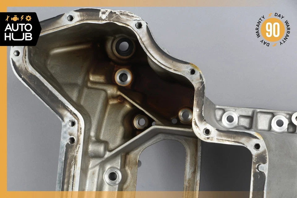 05-11 Mercedes W211 E350 CLK350 cárter de óleo superior do motor defletor panela 2720142102 fabricante de equipamento original - Imagem 2 de 4