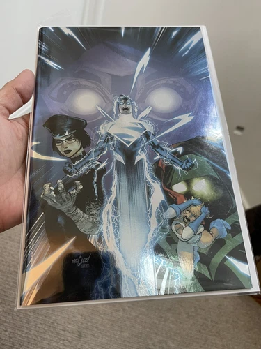 Lazarus Planet: Assault on Krypton, 1:50 Ratio, Marquez and Sanchez, Foil, NM