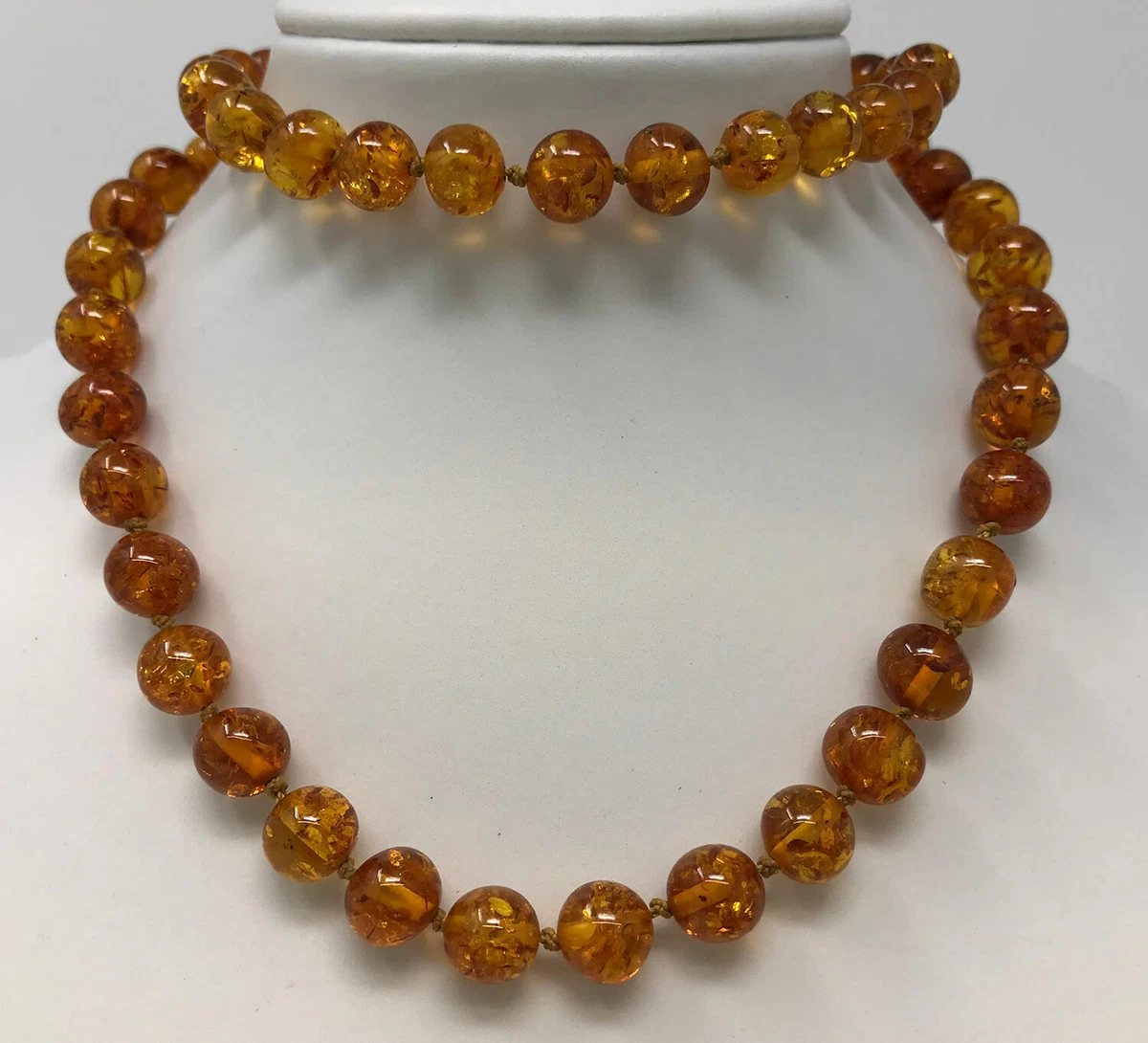 Best amber hotsell necklace