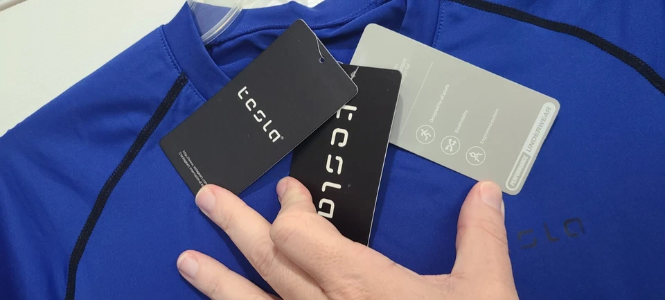 TeslaGear HyperDri Short Sleeve Women's Cycling Athletic T-Shirt Large - Image 2 of 4