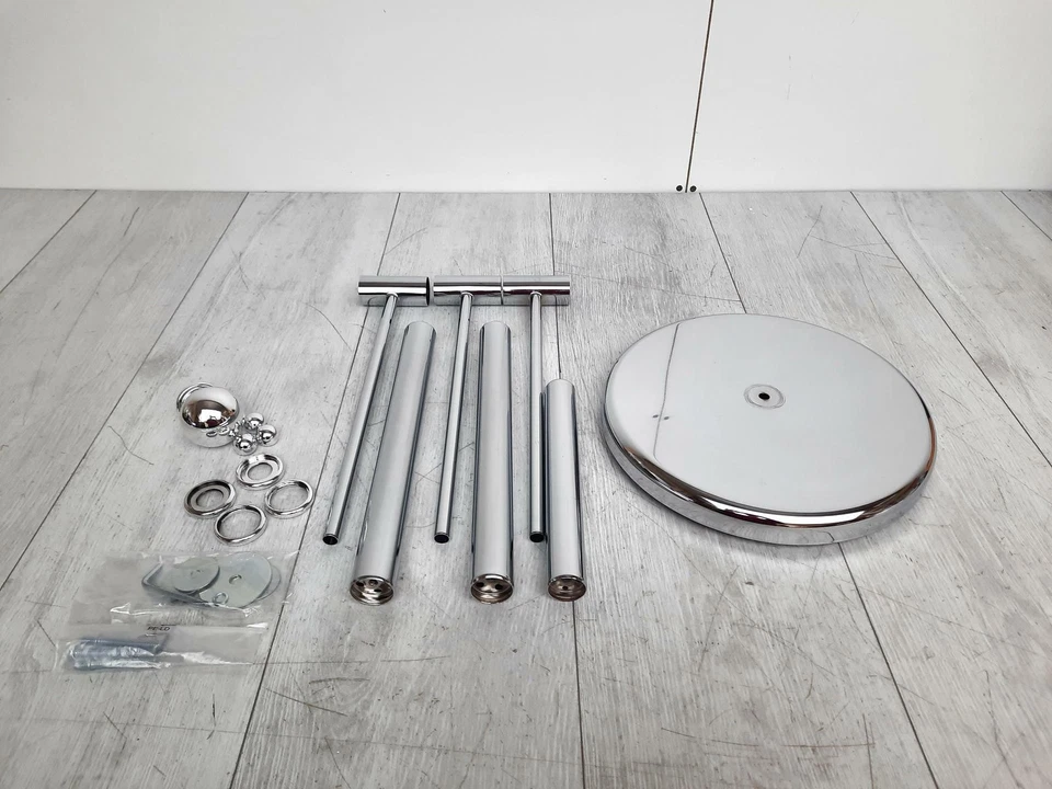 Portasciugamani in piedi Relaxdays - 3 aste mobili, metallo cromato - Immagine 2 di 4