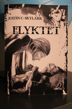 Flyktet - Justin C. Skylark  Neuwertig Gay Romance