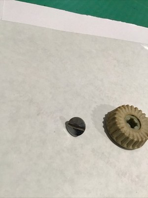 Zebco Abu Cardinal 4 6 7 Reel Brake Knob & Screw No. 0-9 (off A No