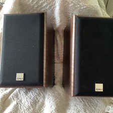 Dali Hi-Fi Bookshelf Speakers - Dark Walnut - 