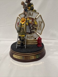 Vintage Bradford Exchange "Courage Under Fire" Firefighters Tribute Statue/LE