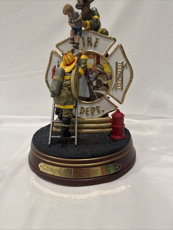 Vintage Bradford Exchange "Courage Under Fire" Firefighters Tribute Statue/LE