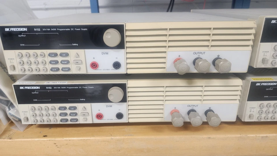 Fonte de alimentação DC programável BK Precision modelo 9152 - 30V/18A - Imagem 4 de 4