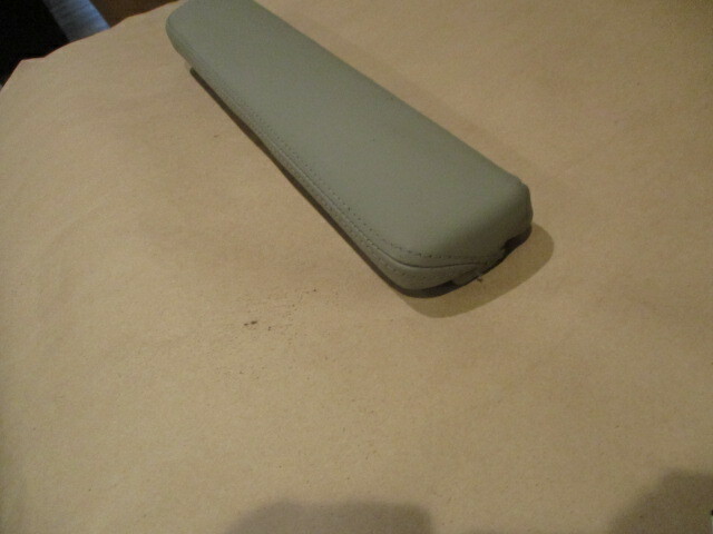 Ferrari 512 TR - LH Door Arm Rest (Grey) P/N 63097900