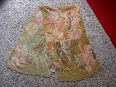 フェラガモ　サファリ　スカーフ Salvatore Ferragamo Italy Silk Chiffon Floral Safari Oblong Scarf