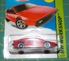 2015 Hot Wheels - Lotus Esprit S1 - Error, rear wheel is not Chromed