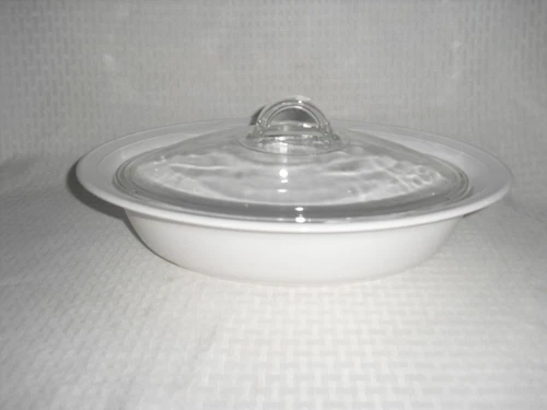 Corning Ware L-32 Casual Elegance Oval White Casserole Dish With Glass Lid