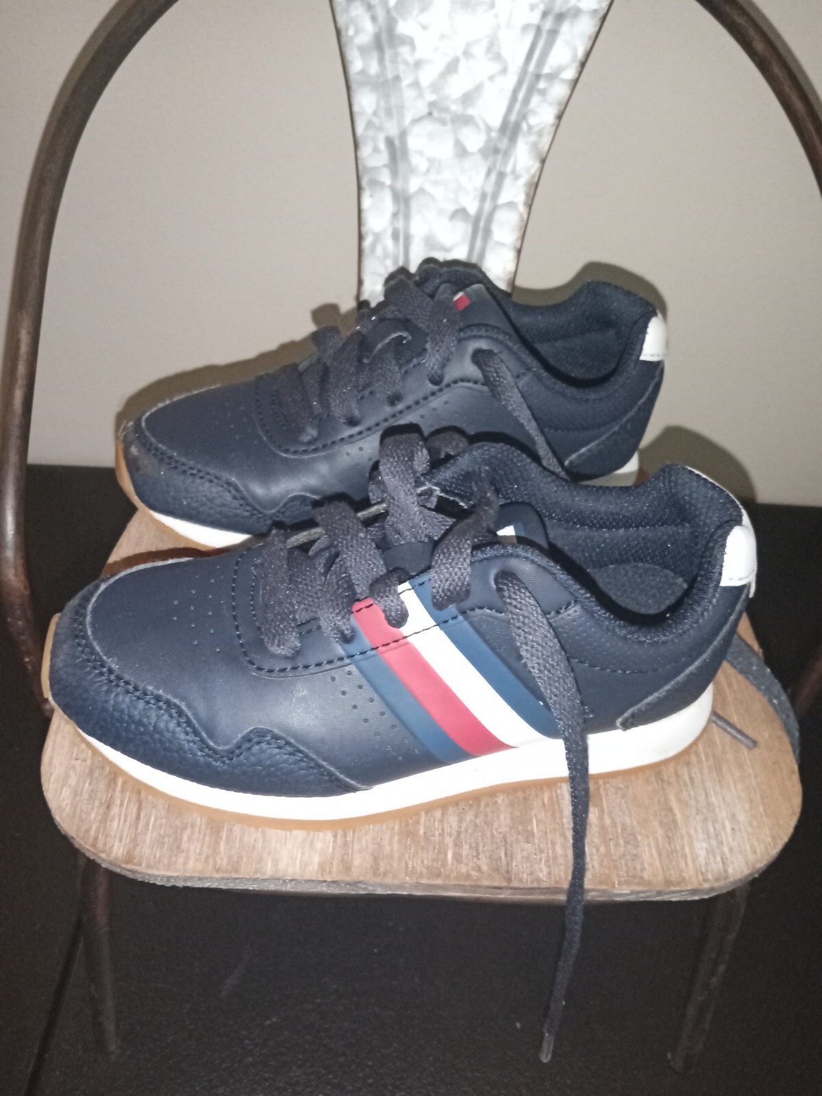 Picture 1 of 5