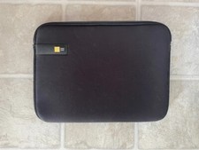 CASE LOGIC PADDED LAPTOP CASE/SLEEVE /ZIPPERED TOP BLACK 13.5   x 10   x 1/2  