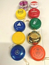 MIXED Lot 10 Vintage Plastic Yo-Yo  s ADVERTISING ROYAL ARCANUM IMPERIAL SANTA