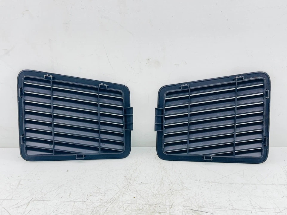 10-19 FORD C-MAX REAR RIGHT LEFT SIDE QUARTER PANEL VENT GRILLE PANEL SET OEM - Image 2 of 4