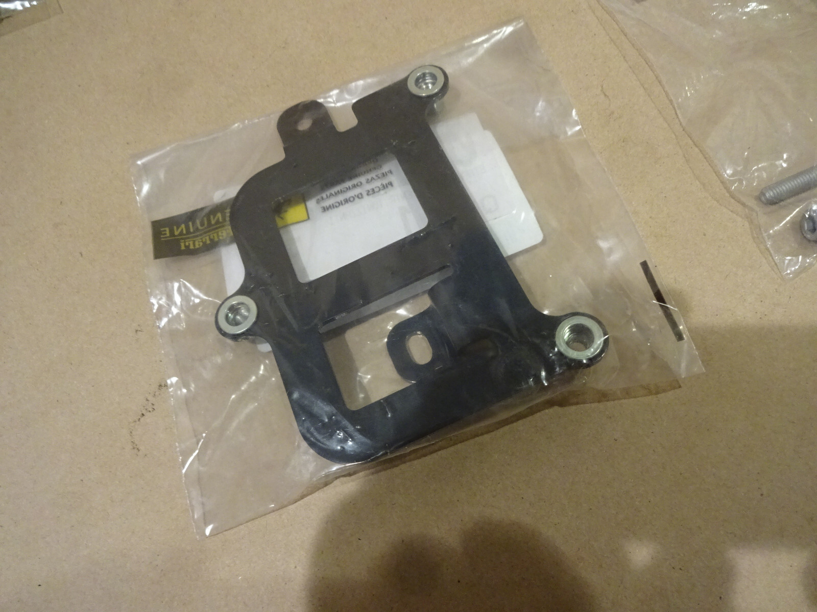 Ferrari 458 Speciale Mounting Bracket For Knock Sensor Control Unit P/N 293226