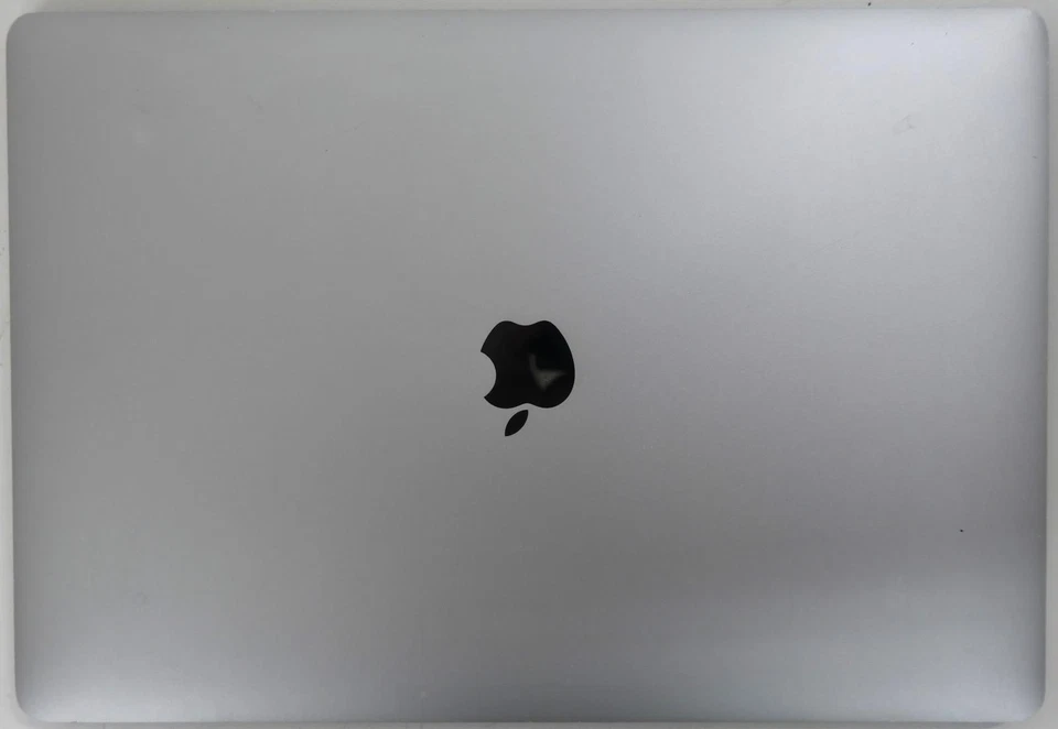 Apple MacBook Pro 15inch 2016 i7-6700HQ 2.6GHz 16GB RAM 256GB SSD FOR PARTS READ - Image 2 of 4