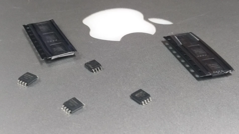 BIOS EFI Firmware CHIP : Apple MacBook Pro A1286, Logic Board Number: 820-2915-B - Image 2 of 3