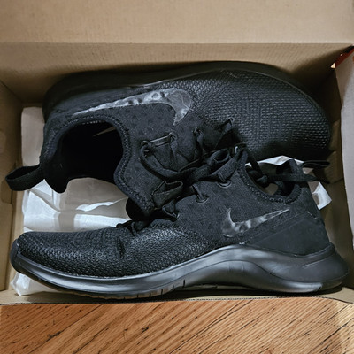 Nike Free TR 8 Triple Black Women s Low Top Lace-Up Gym Training Sneakers