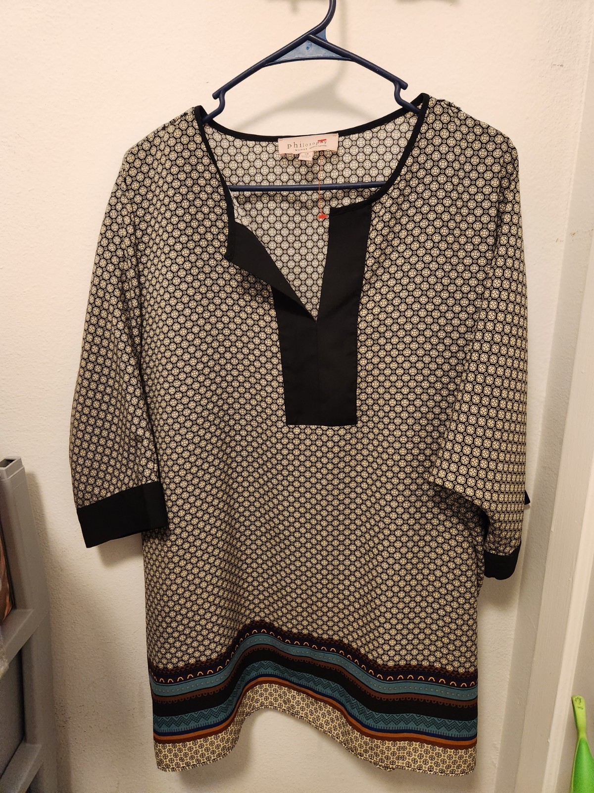 Philosophy Split Neck Geometric Tunic Blouse 3/4 … - image 1
