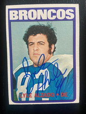 Lyle Alzado Autographed 1972 Topps Football ROOKIE Card #106 Died 1992 Broncos. rookie card picture